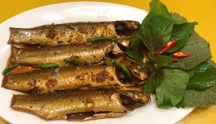2 cách làm cá đối kho nghệ và kho cà thơm béo, đơn giản, đậm đà đưa cơm